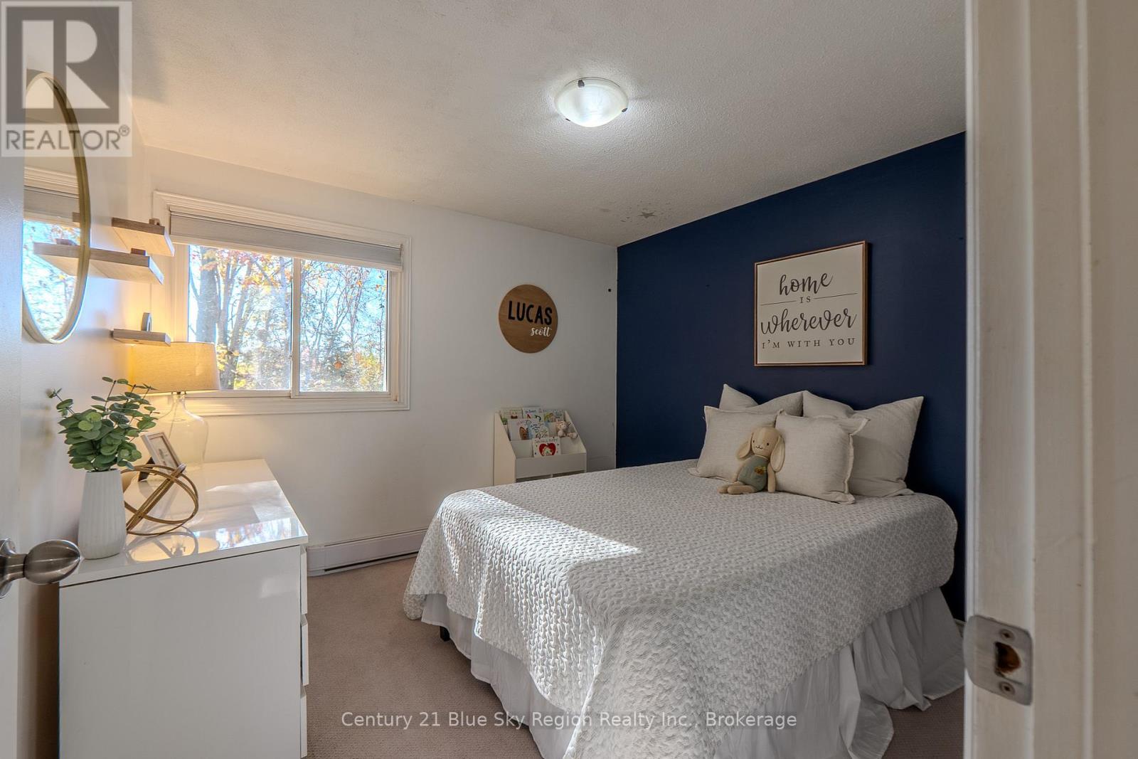 23 Lovell Avenue, North Bay (Ferris), Ontario  P1A 3R7 - Photo 27 - X12487149