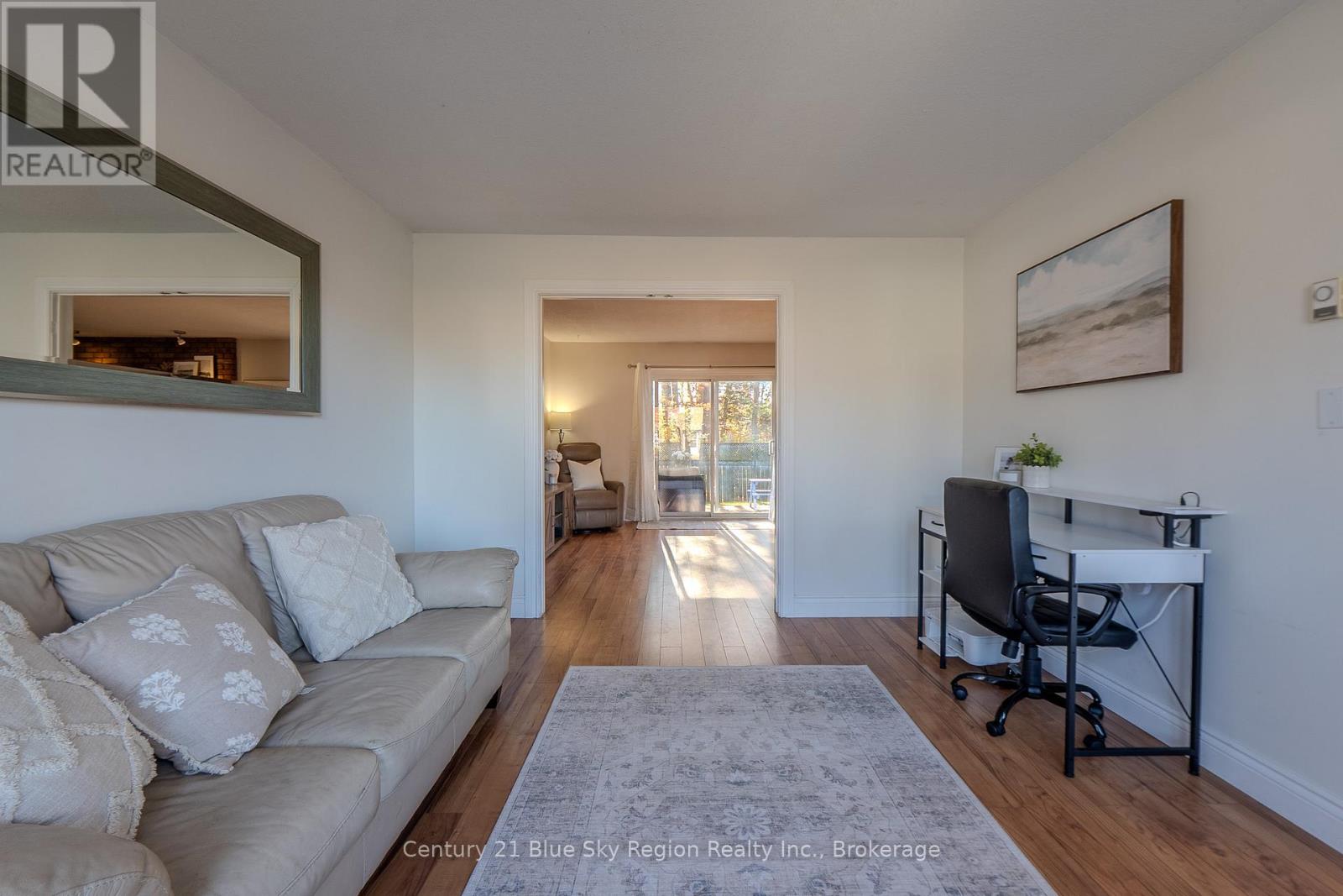 23 Lovell Avenue, North Bay (Ferris), Ontario  P1A 3R7 - Photo 6 - X12487149