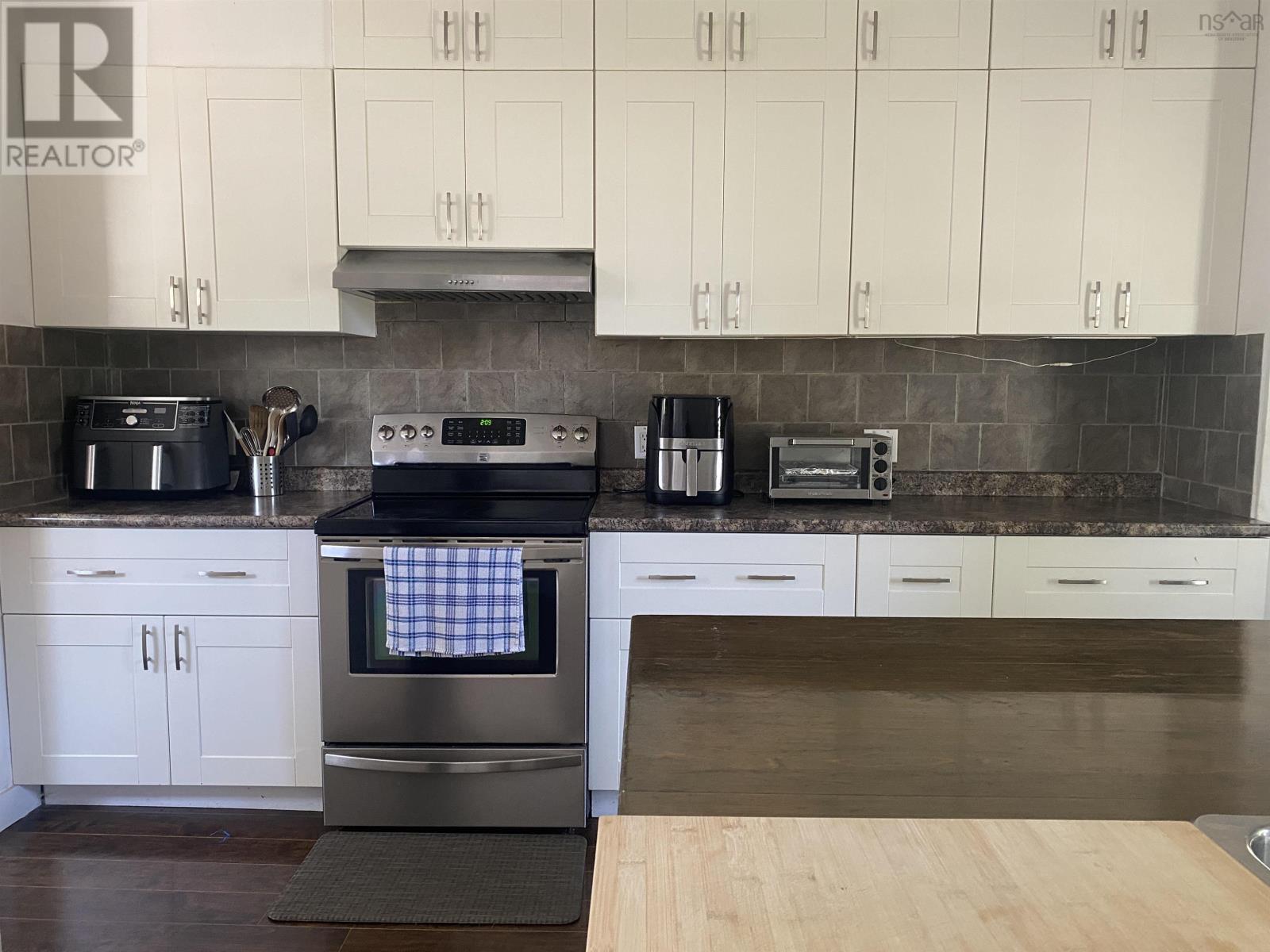 441 Main Street, Liverpool, Nova Scotia  B0T 1K0 - Photo 19 - 202517916