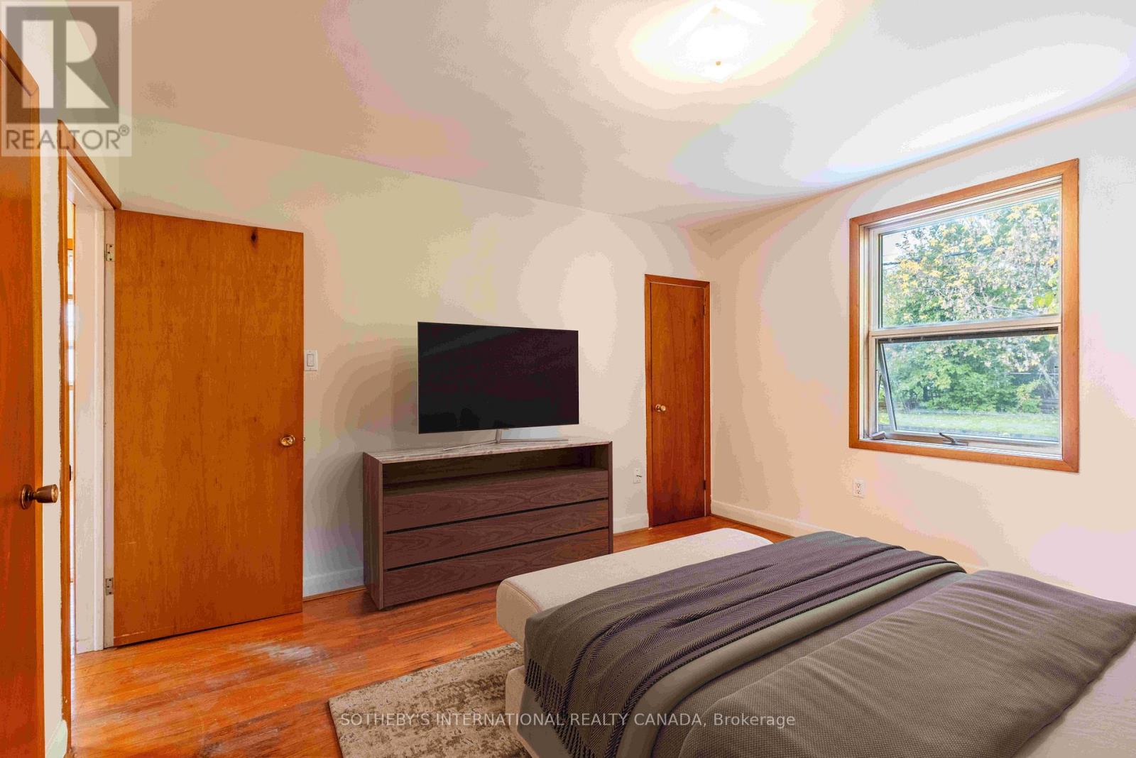 123 Redwater Drive, Toronto, Ontario  M9W 2A3 - Photo 10 - W12487096