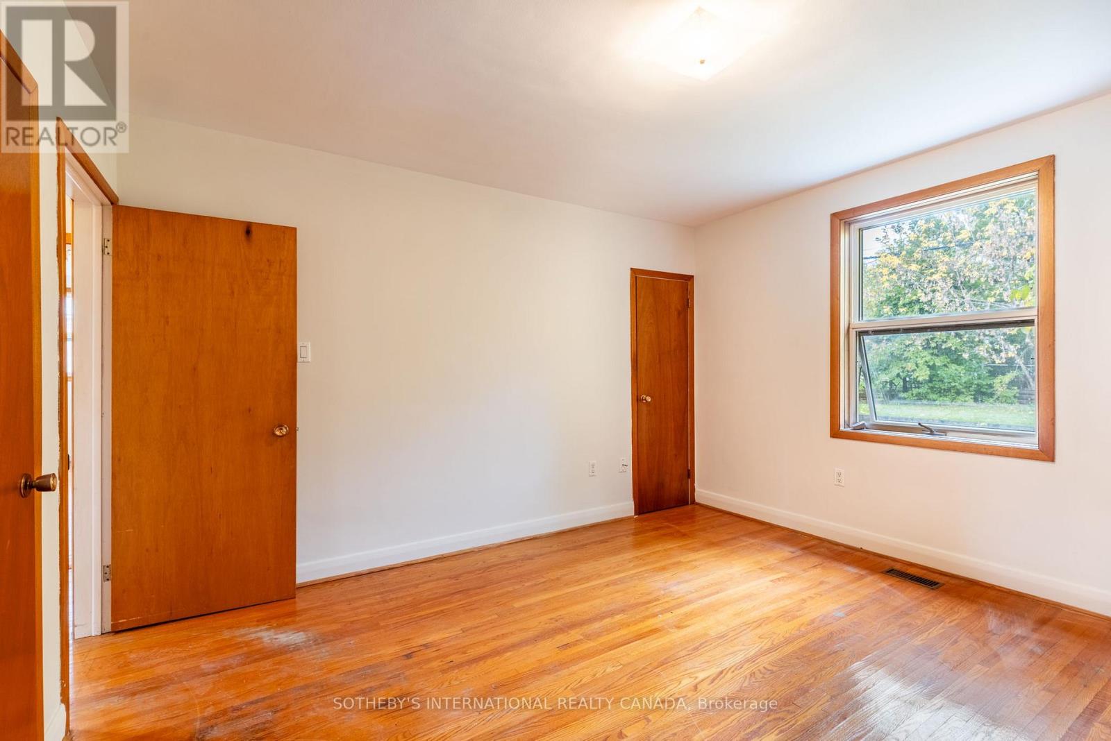 123 Redwater Drive, Toronto, Ontario  M9W 2A3 - Photo 11 - W12487096