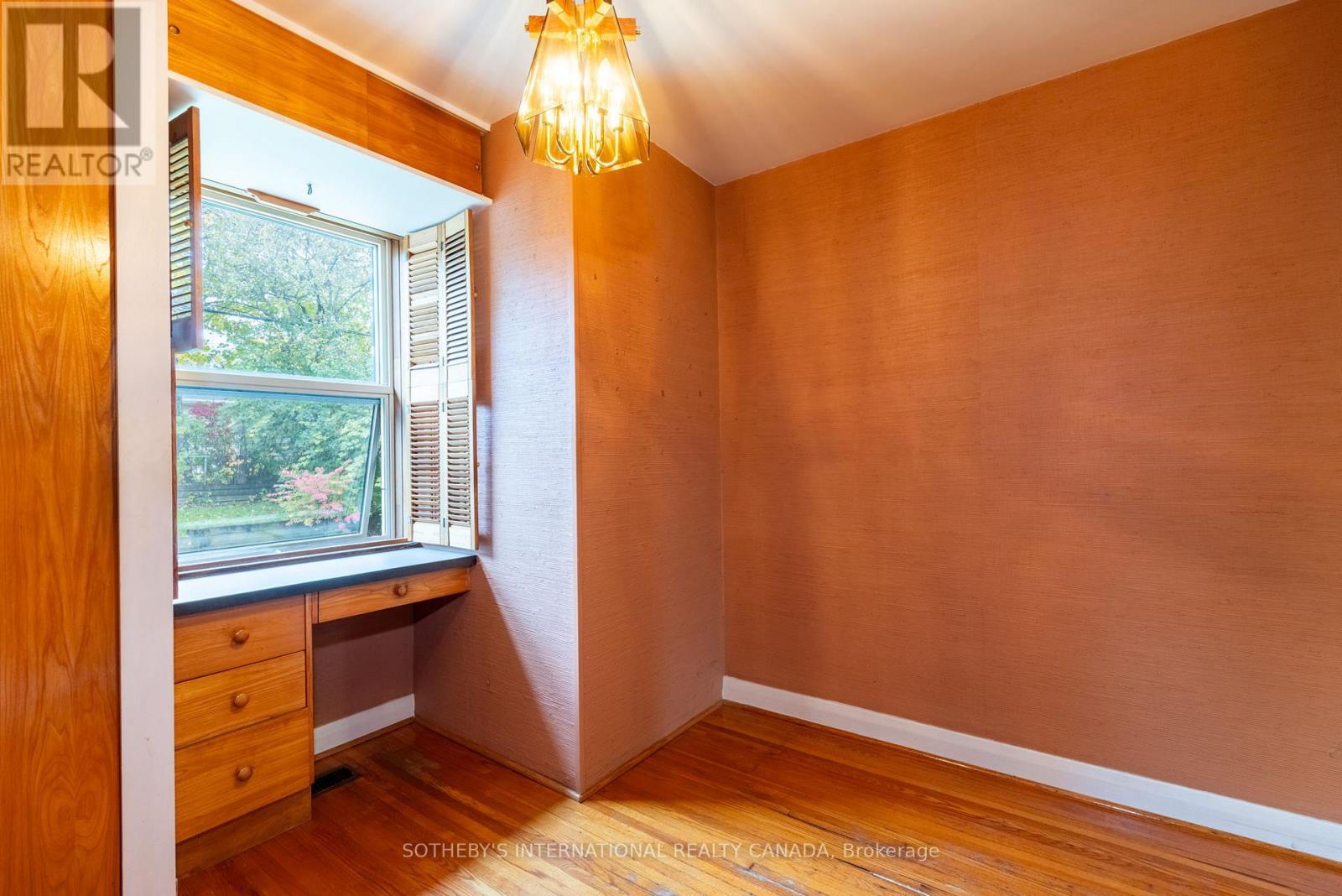 123 Redwater Drive, Toronto, Ontario  M9W 2A3 - Photo 16 - W12487096