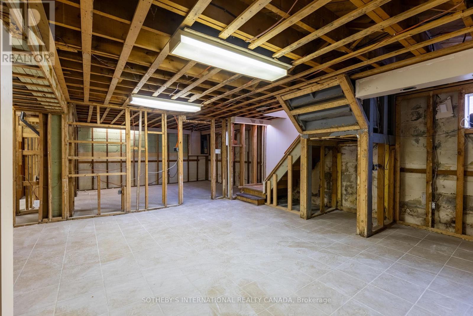 123 Redwater Drive, Toronto, Ontario  M9W 2A3 - Photo 26 - W12487096