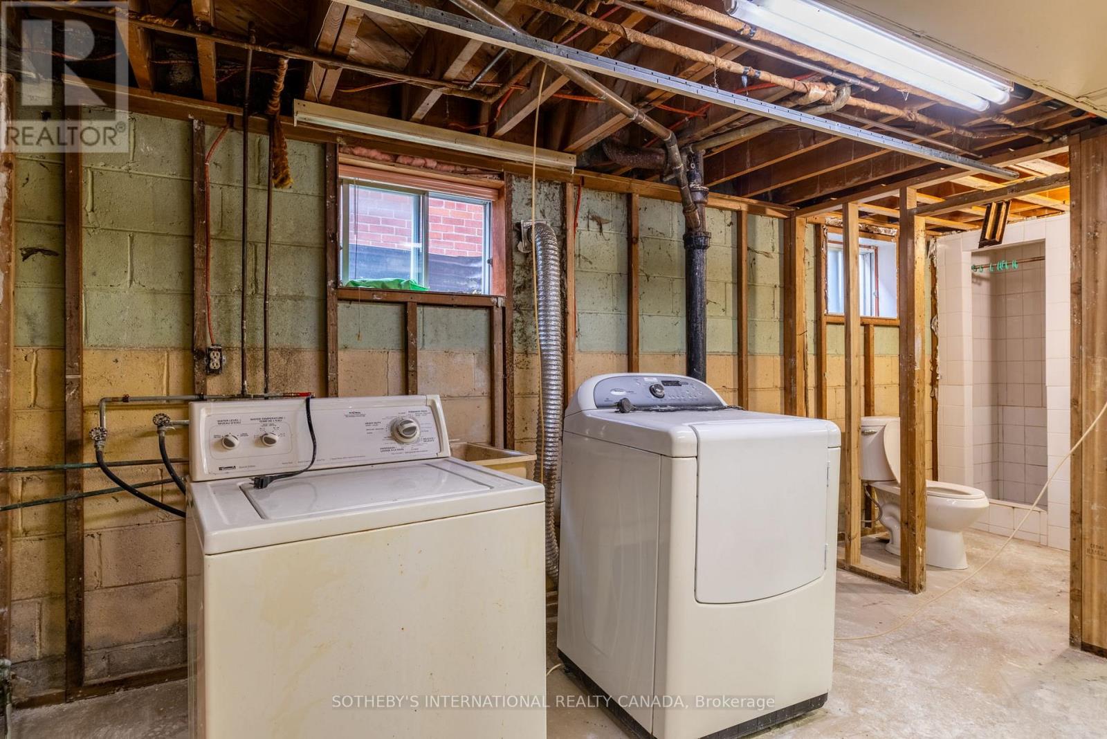 123 Redwater Drive, Toronto, Ontario  M9W 2A3 - Photo 27 - W12487096