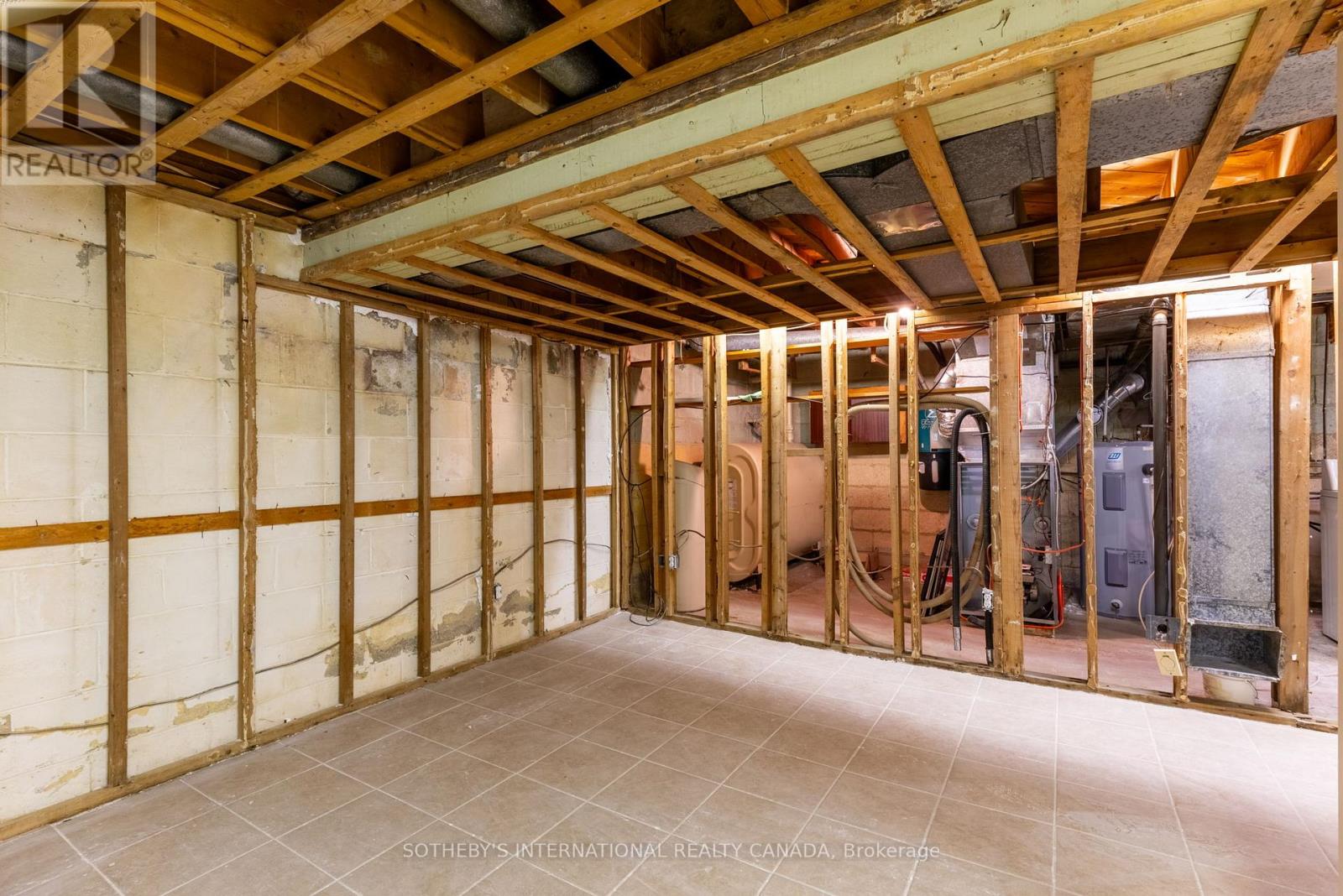 123 Redwater Drive, Toronto, Ontario  M9W 2A3 - Photo 29 - W12487096