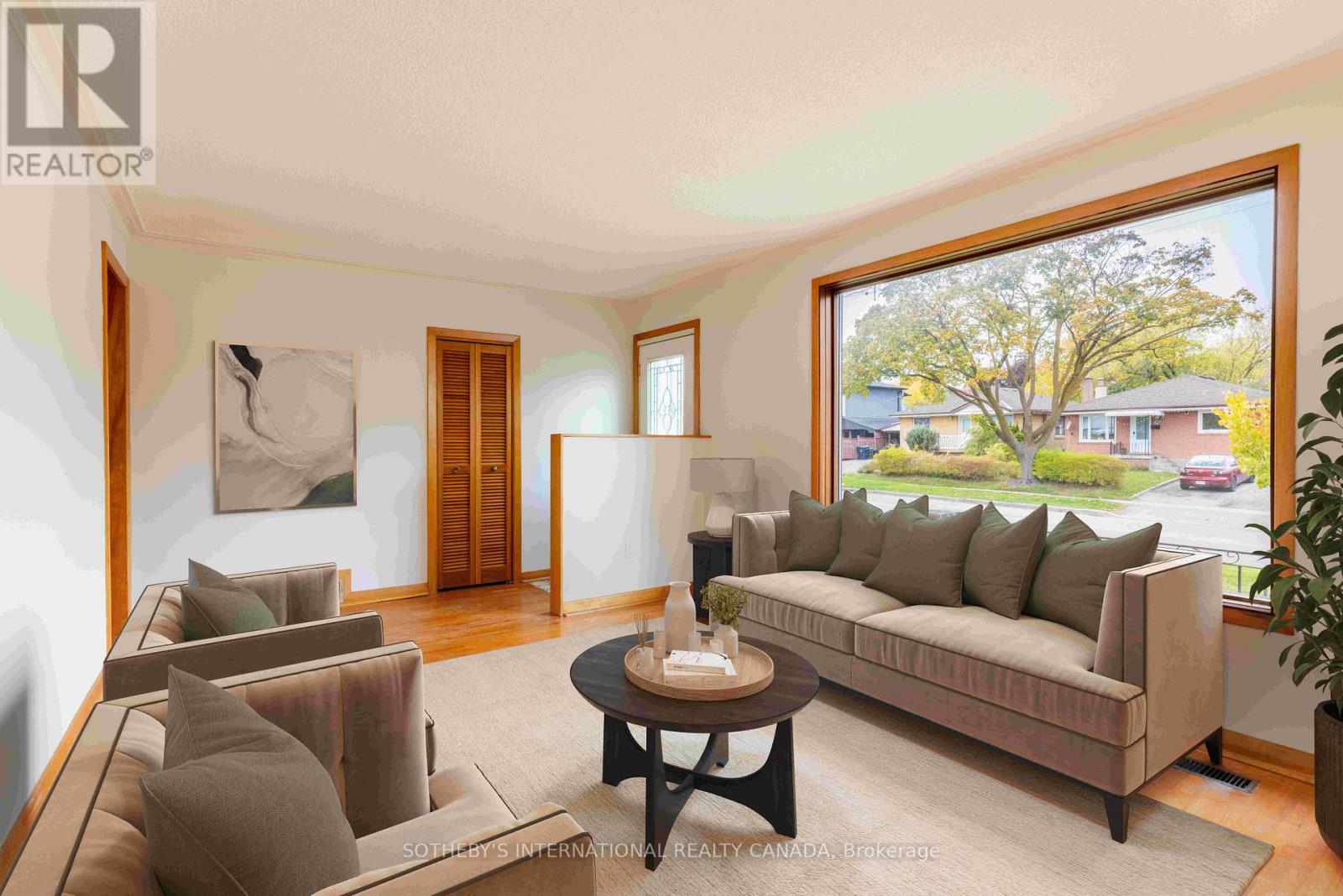 123 Redwater Drive, Toronto, Ontario  M9W 2A3 - Photo 4 - W12487096