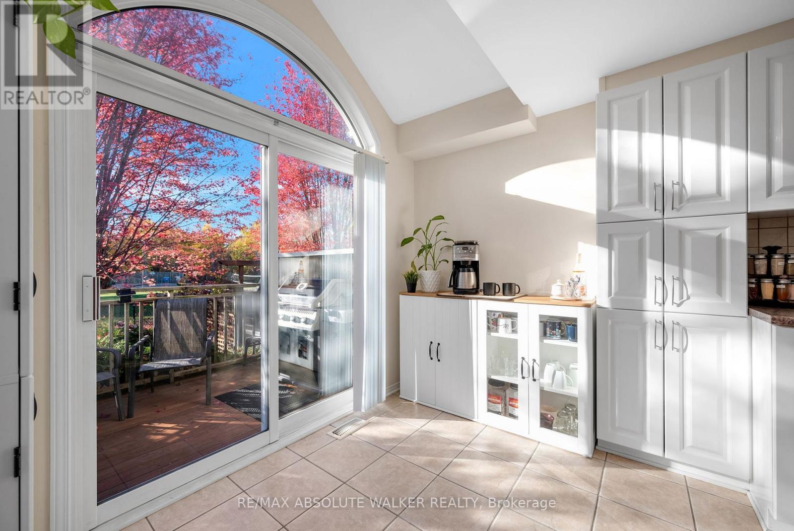 126 Forestcrest Street, Ottawa, Ontario  K1C 7R3 - Photo 16 - X12487113