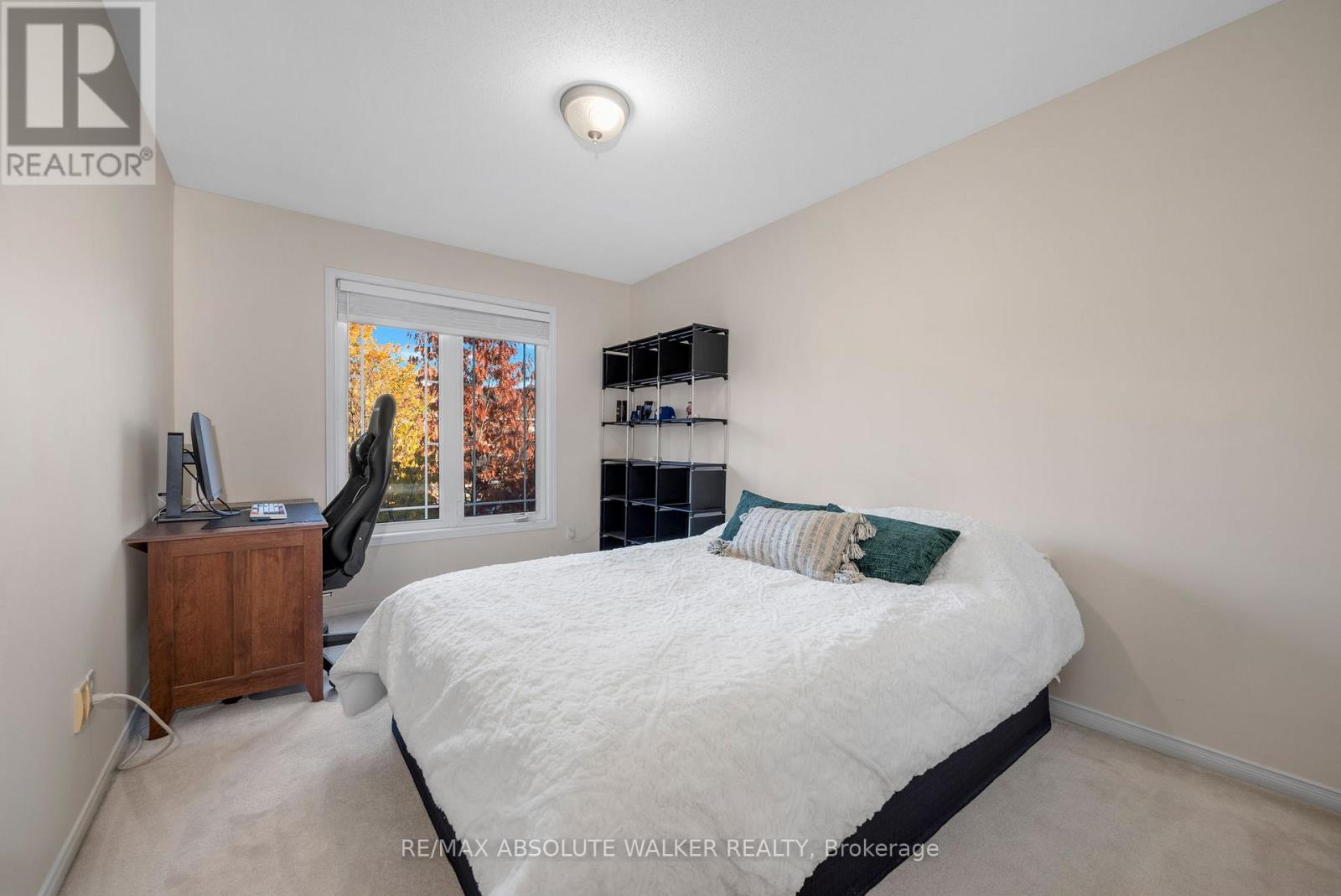 126 Forestcrest Street, Ottawa, Ontario  K1C 7R3 - Photo 25 - X12487113