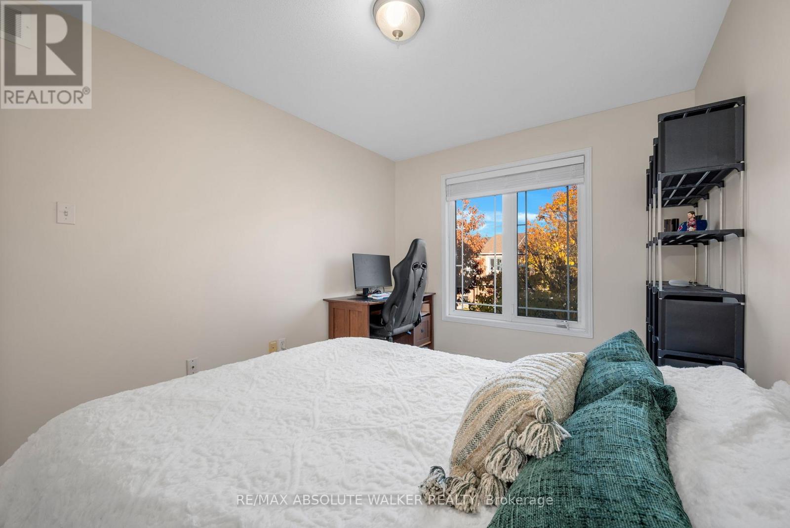 126 Forestcrest Street, Ottawa, Ontario  K1C 7R3 - Photo 26 - X12487113