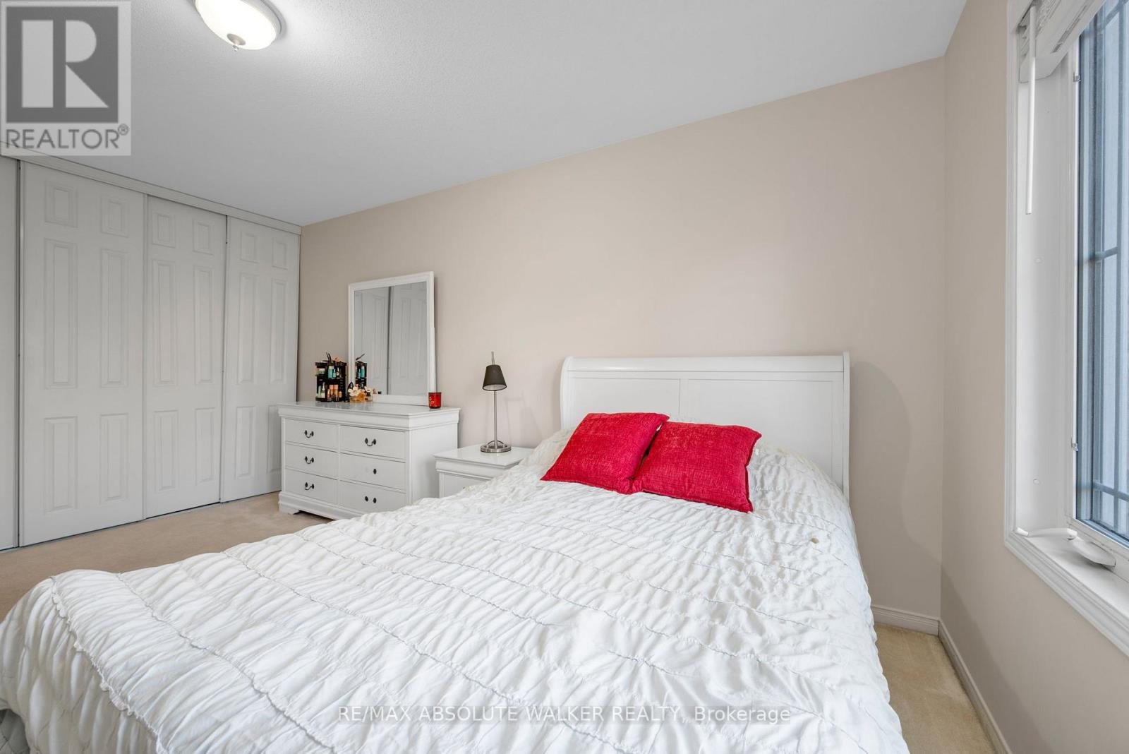 126 Forestcrest Street, Ottawa, Ontario  K1C 7R3 - Photo 29 - X12487113