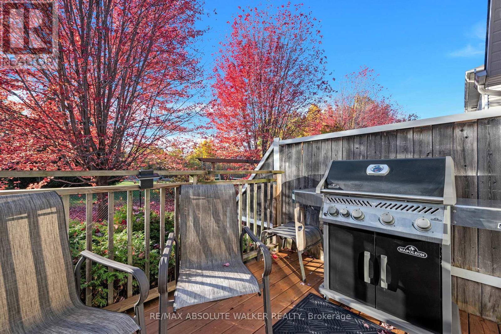 126 Forestcrest Street, Ottawa, Ontario  K1C 7R3 - Photo 35 - X12487113