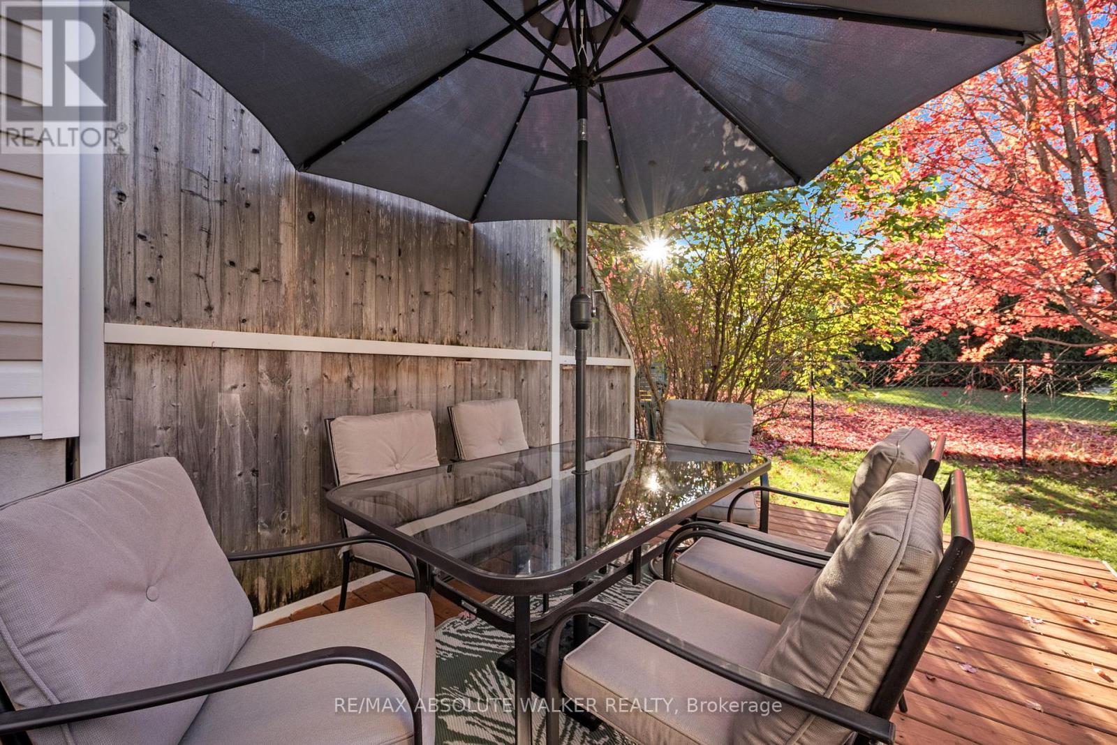 126 Forestcrest Street, Ottawa, Ontario  K1C 7R3 - Photo 36 - X12487113