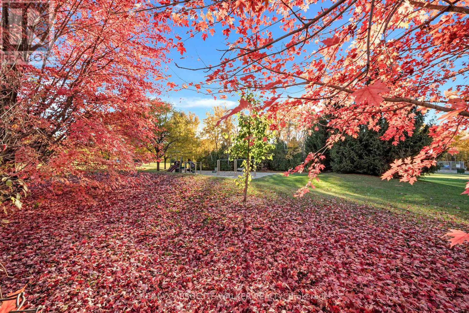 126 Forestcrest Street, Ottawa, Ontario  K1C 7R3 - Photo 40 - X12487113