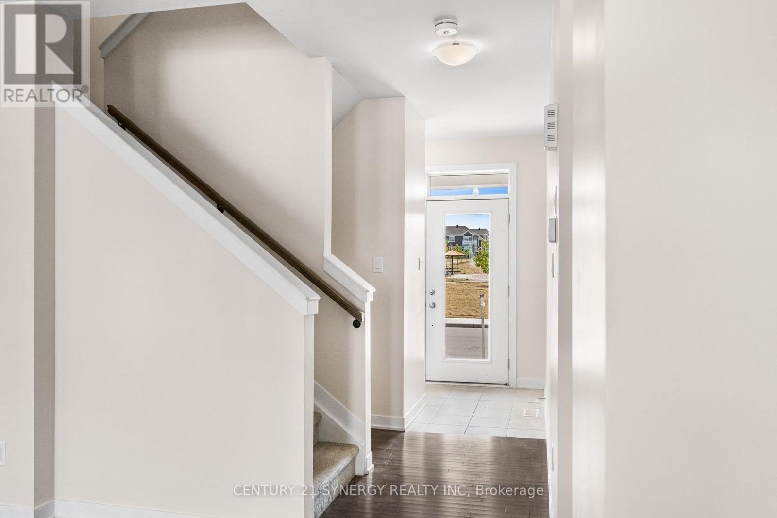 617 Chillerton Drive, Ottawa, Ontario  K2J 6X8 - Photo 3 - X12487119