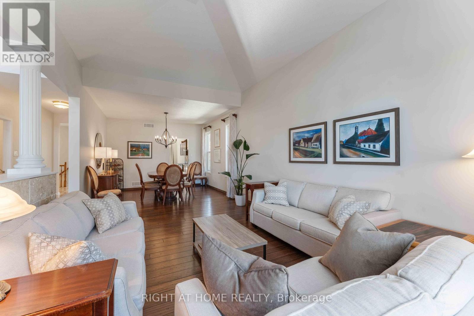 316 Maxwell Bridge Road, Ottawa, Ontario  K2W 0A5 - Photo 10 - X12487144