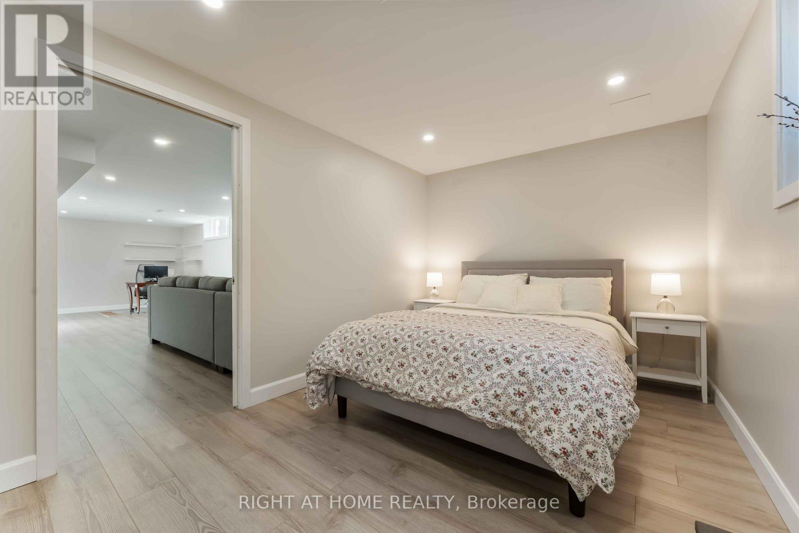 316 Maxwell Bridge Road, Ottawa, Ontario  K2W 0A5 - Photo 34 - X12487144