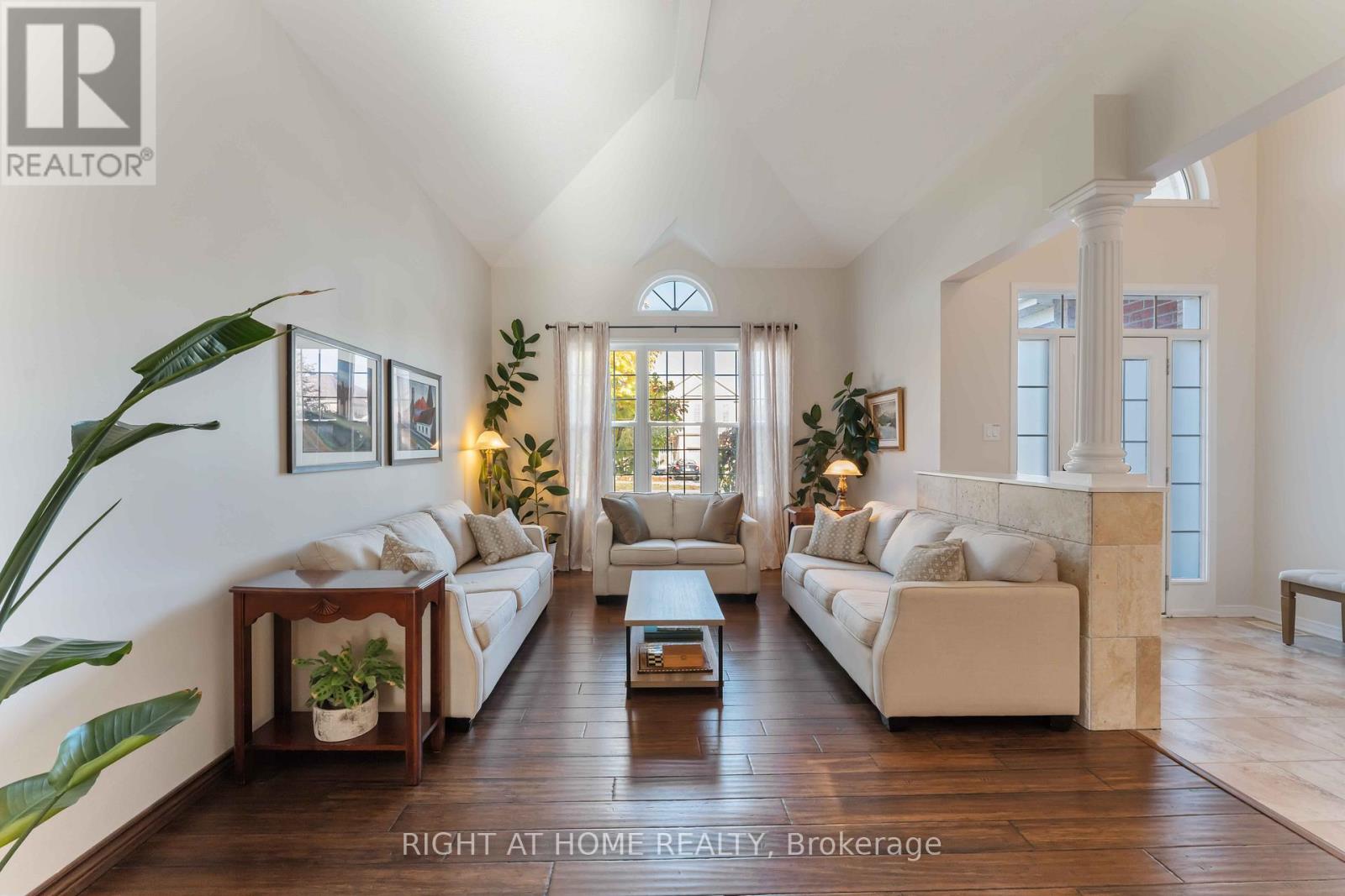 316 Maxwell Bridge Road, Ottawa, Ontario  K2W 0A5 - Photo 7 - X12487144