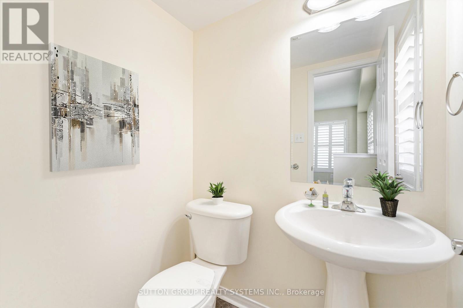 Upper - 148 Osborn Avenue, Brantford, Ontario  N3T 6S1 - Photo 8 - X12487100