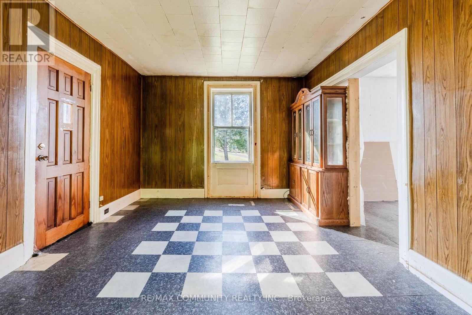 754 Porter Road, Kawartha Lakes, Ontario  L0A 1K0 - Photo 12 - X12405917