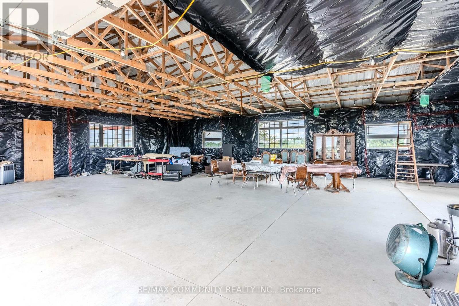 754 Porter Road, Kawartha Lakes, Ontario  L0A 1K0 - Photo 24 - X12405917