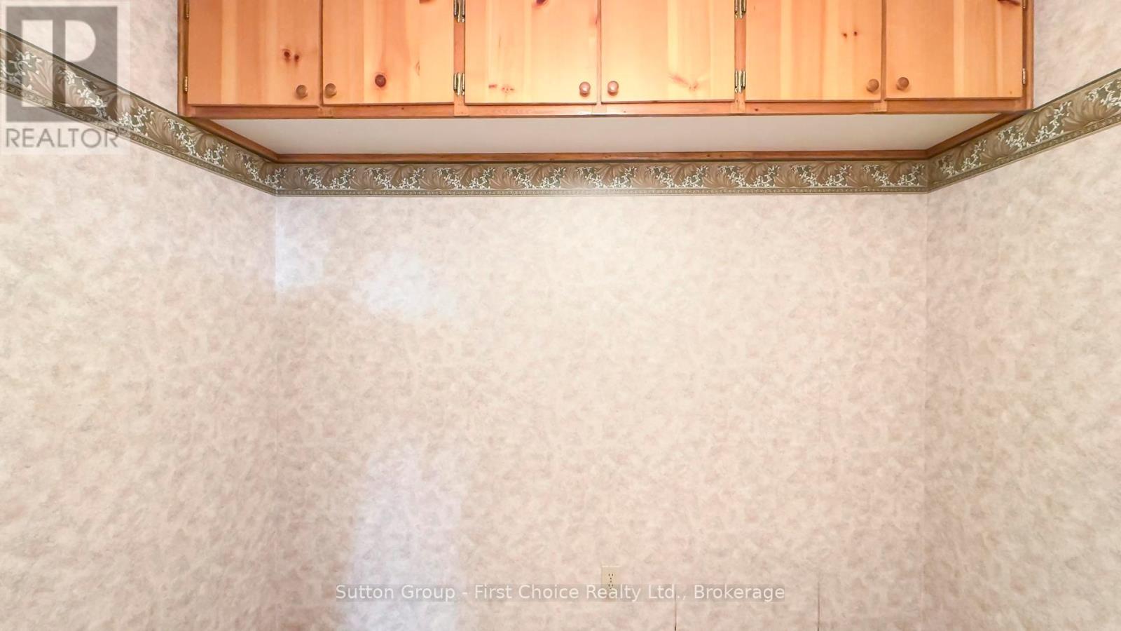 8 Dunsford Crescent, St. Marys, Ontario N4X 1C6 - Photo 44 - X12487111