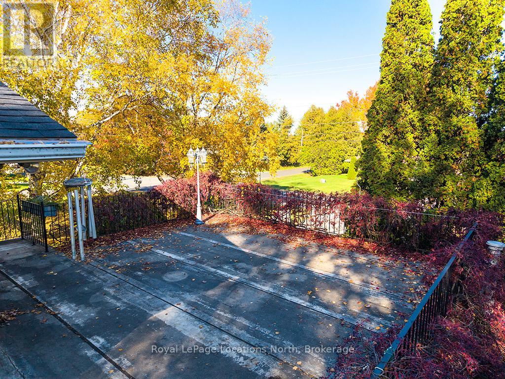 15 Wellington Street S, Blue Mountains, Ontario  N0H 2P0 - Photo 26 - X12487141