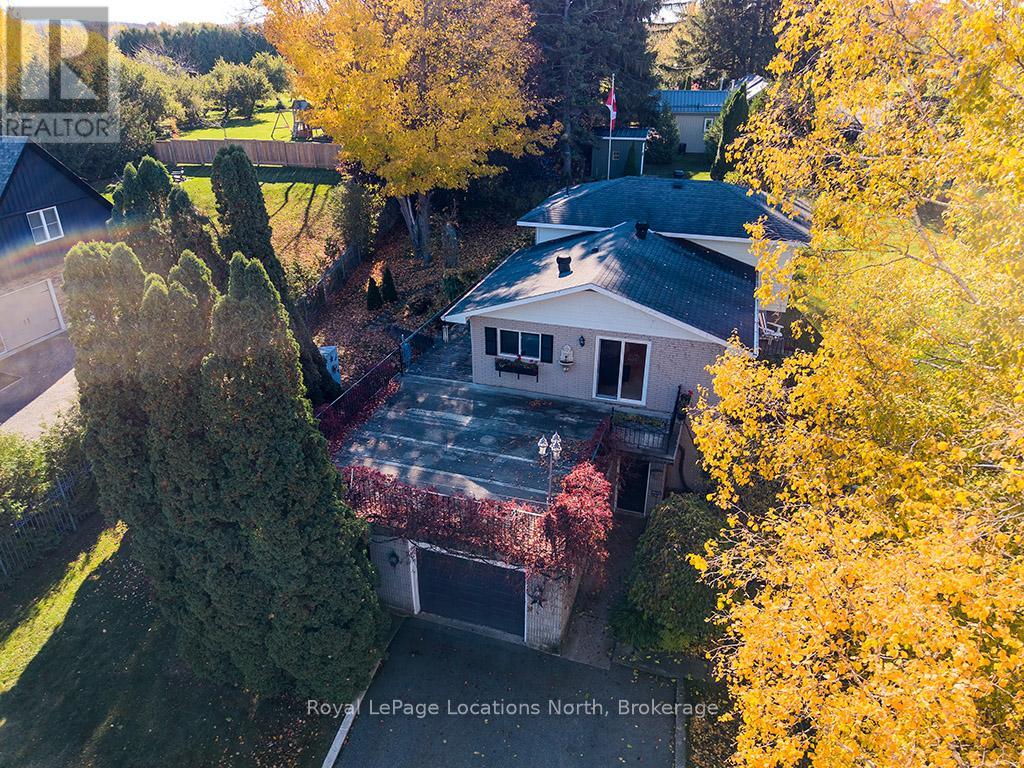 15 Wellington Street S, Blue Mountains, Ontario  N0H 2P0 - Photo 27 - X12487141