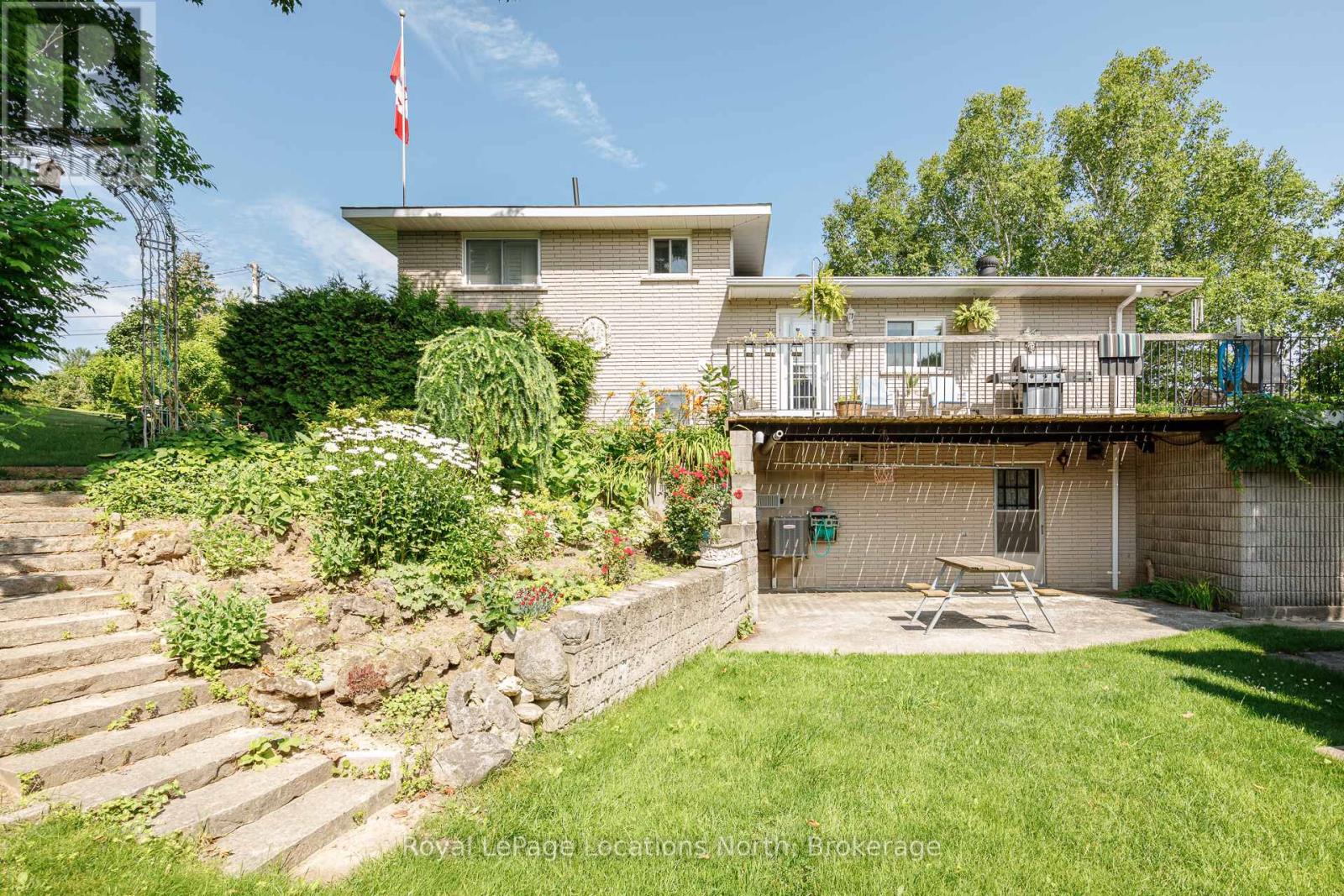 15 Wellington Street S, Blue Mountains, Ontario  N0H 2P0 - Photo 28 - X12487141