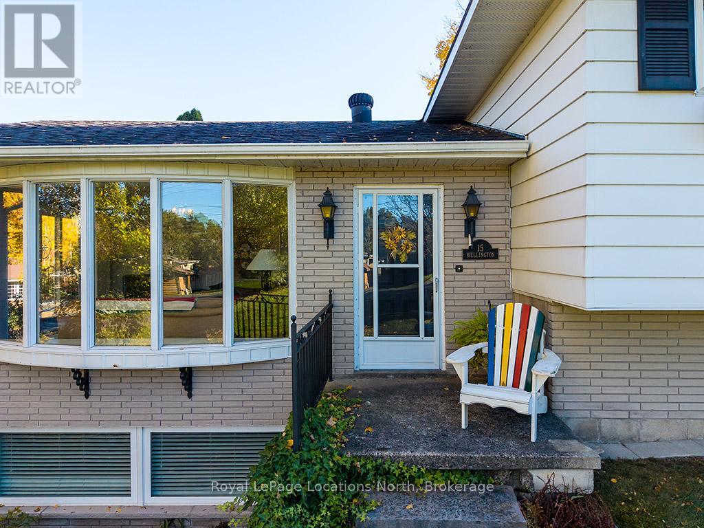 15 Wellington Street S, Blue Mountains, Ontario  N0H 2P0 - Photo 5 - X12487141