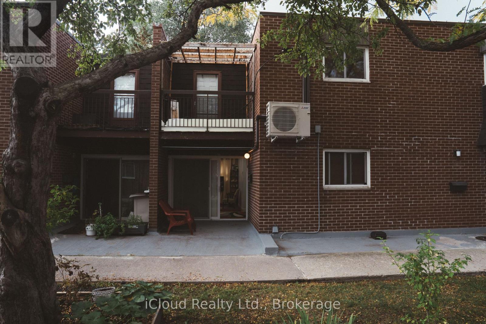 16 - 50 Coleman Avenue, Toronto, Ontario  M4C 1P7 - Photo 3 - E12480800