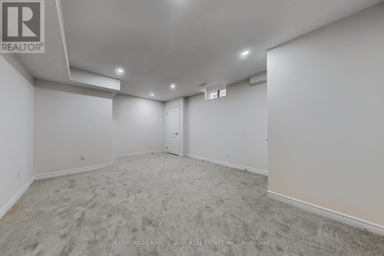 220 Karl Rose Trail, Newmarket, Ontario  L3X 3J3 - Photo 34 - N12483877