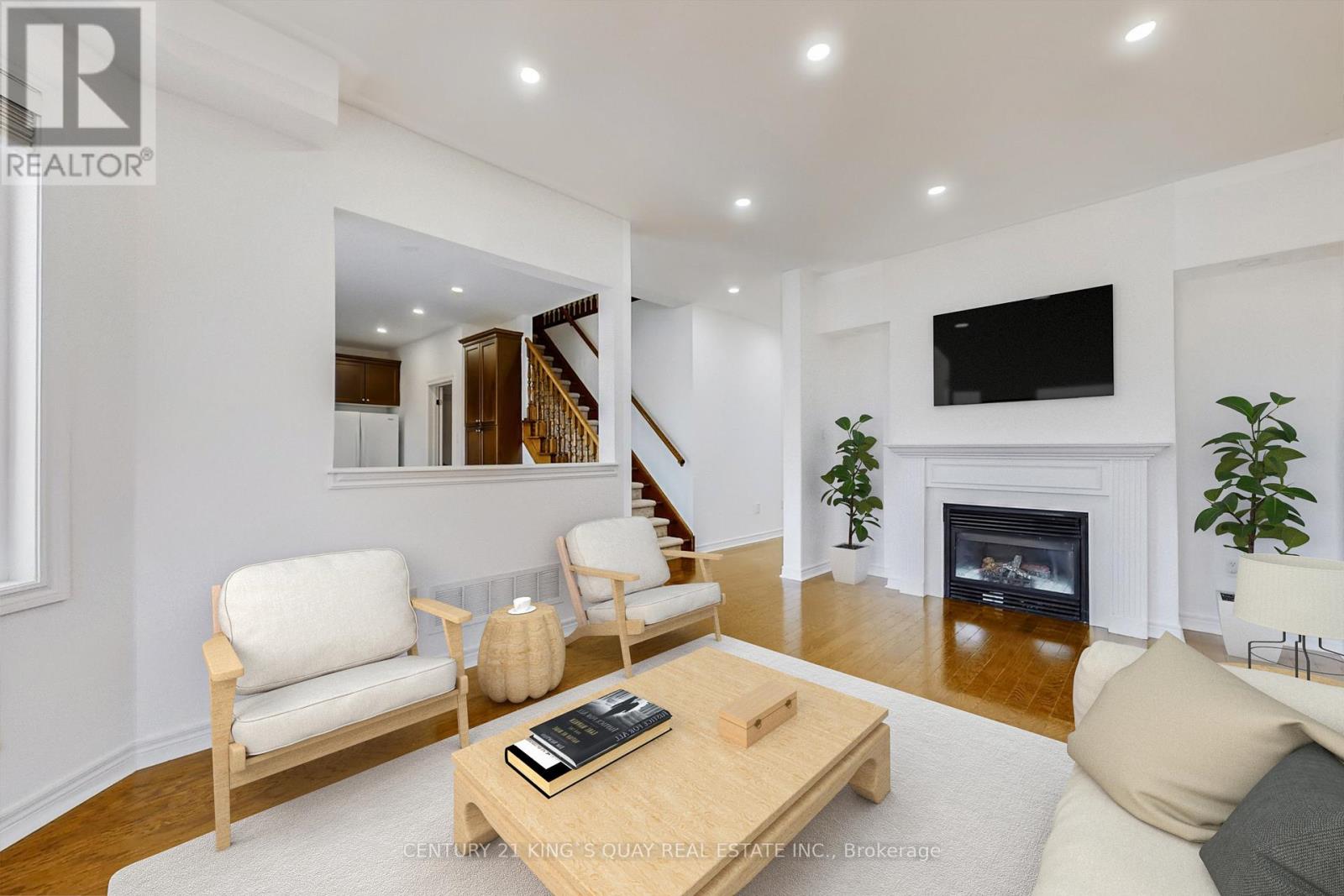 220 Karl Rose Trail, Newmarket, Ontario  L3X 3J3 - Photo 8 - N12483877