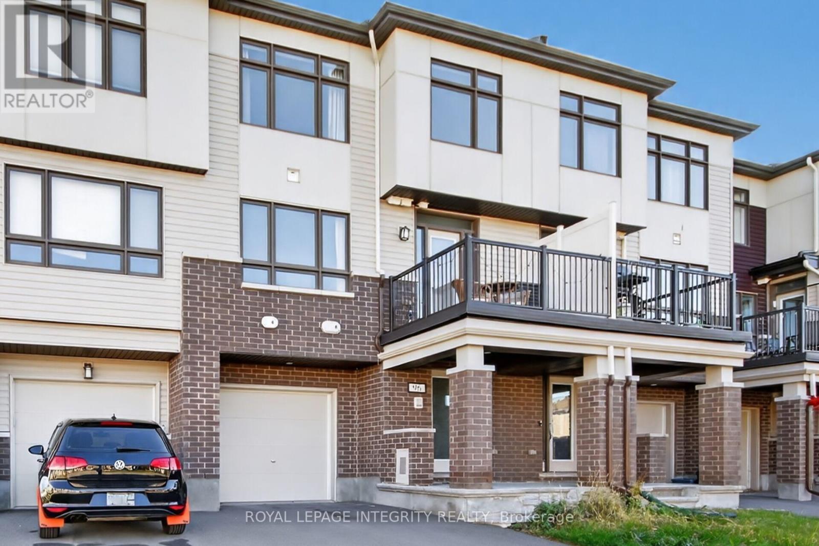 96 Feathertop Lane S, Ottawa, Ontario  K2S 1E7 - Photo 2 - X12462398