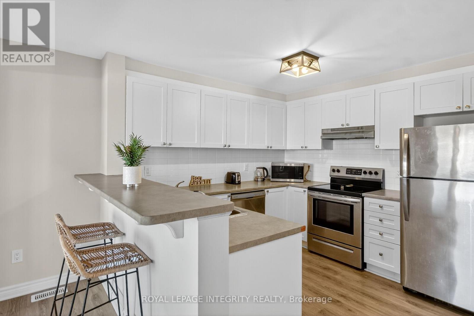 96 Feathertop Lane S, Ottawa, Ontario  K2S 1E7 - Photo 9 - X12462398