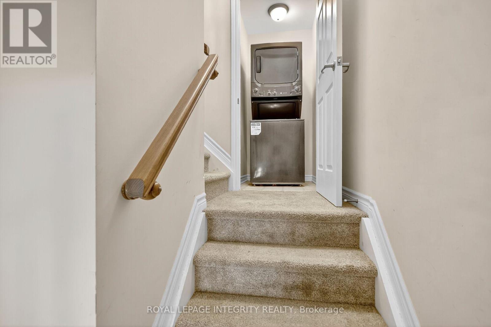 96 Feathertop Lane S, Ottawa, Ontario  K2S 1E7 - Photo 6 - X12462398