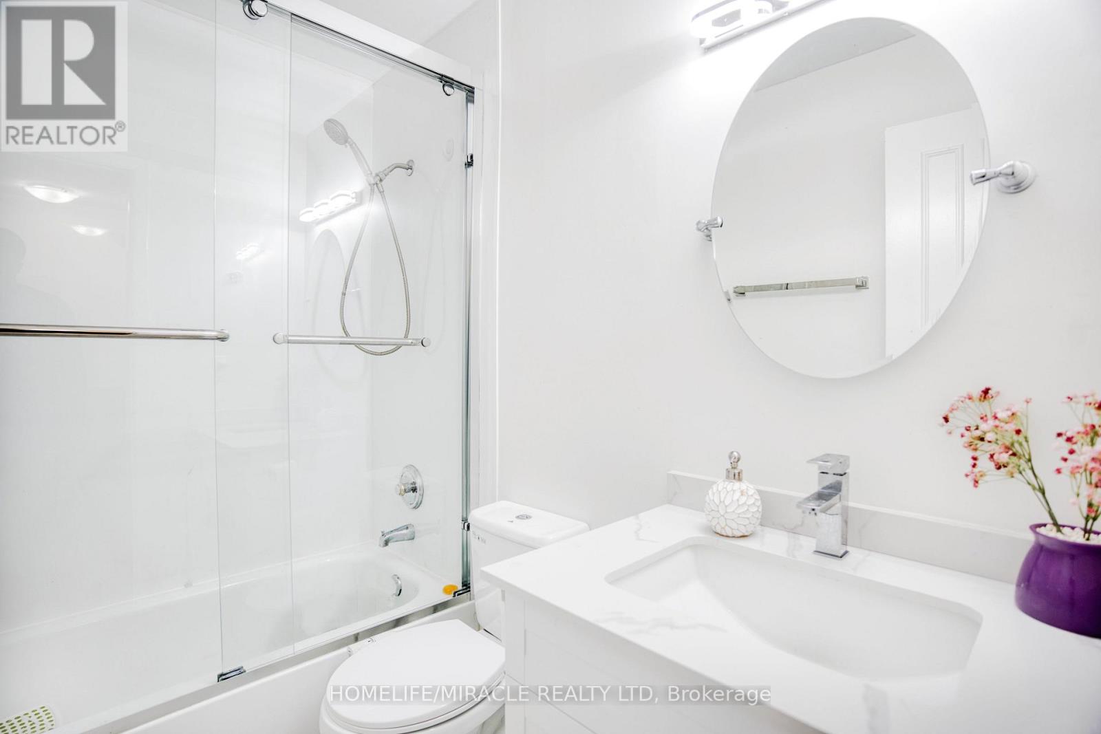 409 - 3353 Martins Pine Crescent, Mississauga, Ontario  L5L 1G3 - Photo 24 - W12486646