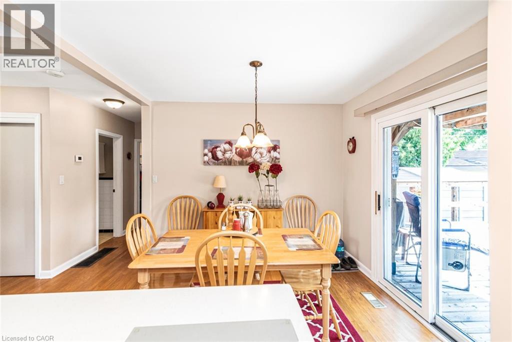 321 East 15th Street, Hamilton, Ontario  L9A 4G6 - Photo 10 - 40759964