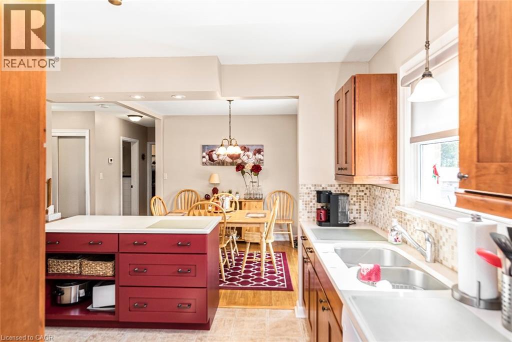 321 East 15th Street, Hamilton, Ontario  L9A 4G6 - Photo 12 - 40759964