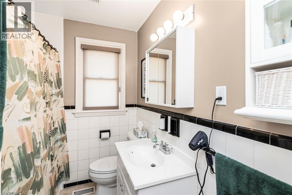 321 East 15th Street, Hamilton, Ontario  L9A 4G6 - Photo 20 - 40759964