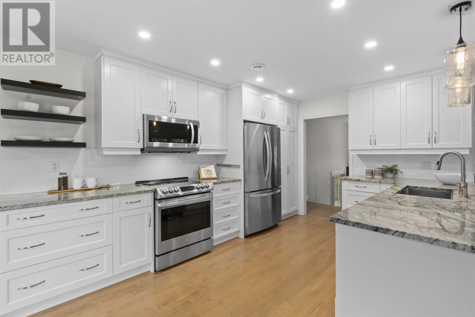 38 Devonport Avenue, Fall River, Nova Scotia  B2T 1A4 - Photo 10 - 202526792