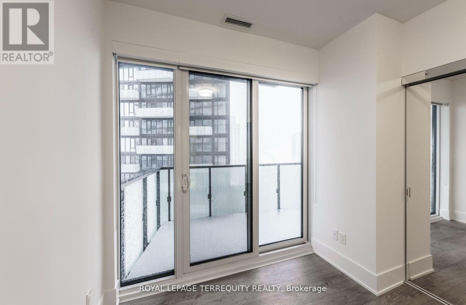 1912 - 470 Front Street W, Toronto, Ontario  M5V 0V6 - Photo 12 - C12487106