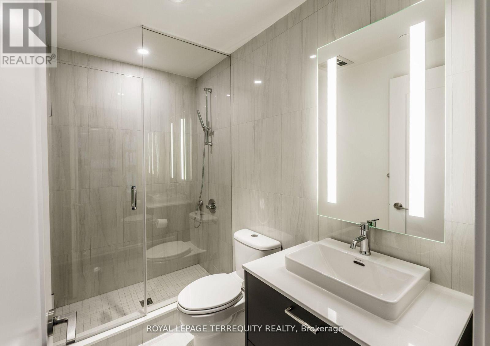 1912 - 470 Front Street W, Toronto, Ontario  M5V 0V6 - Photo 13 - C12487106