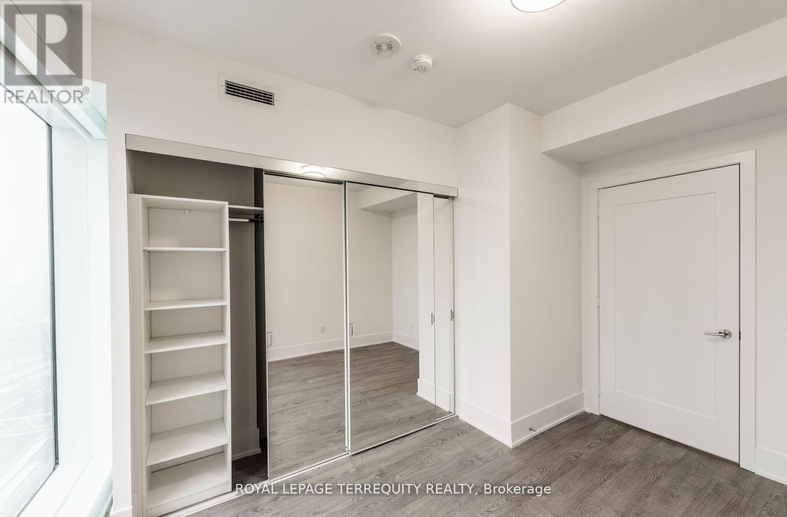 1912 - 470 Front Street W, Toronto, Ontario  M5V 0V6 - Photo 9 - C12487106