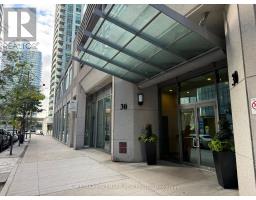 2609 - 30 GRAND TRUNK CRESCENT