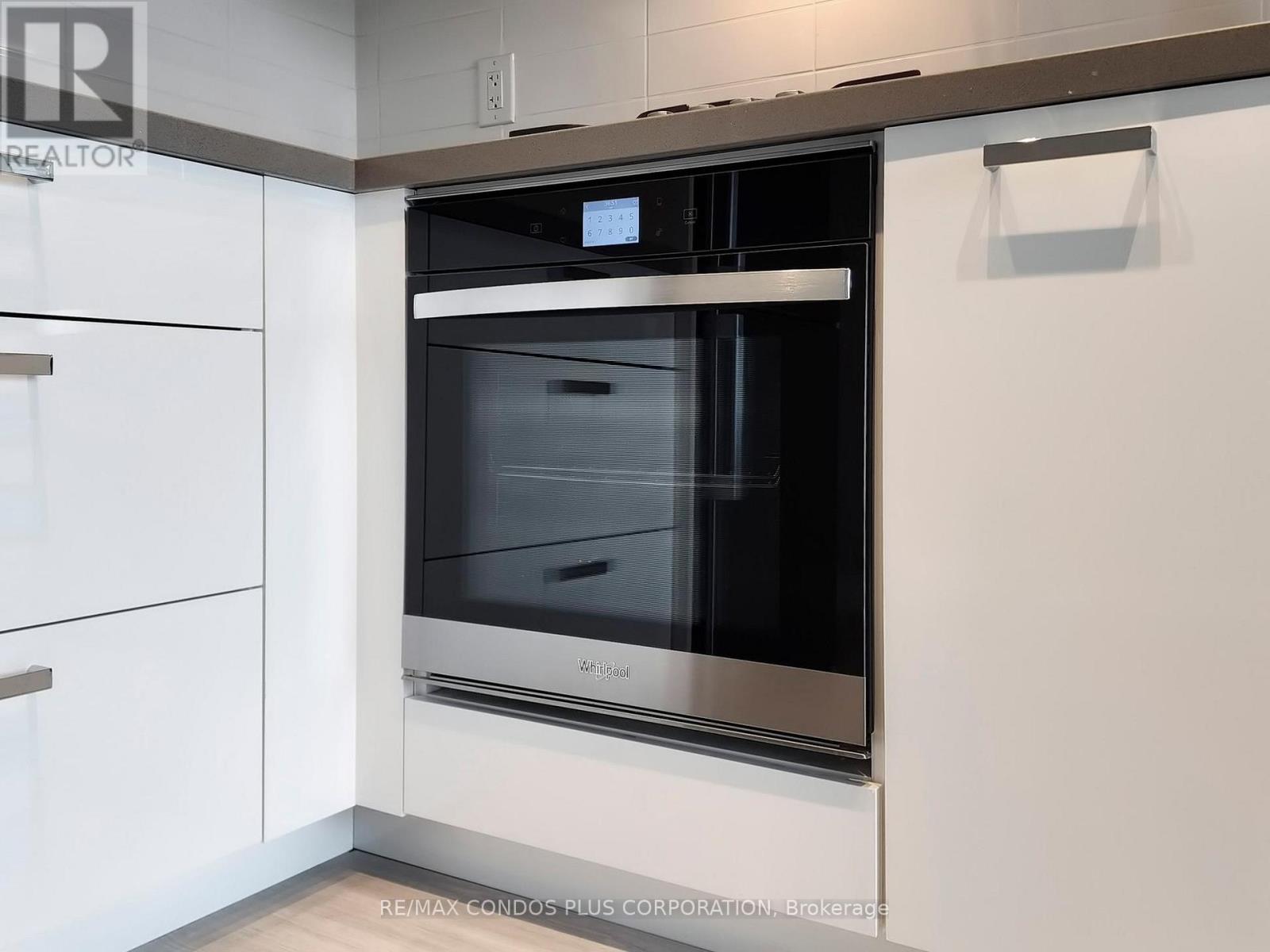 420 - 195 Mccaul Street, Toronto, Ontario  M5T 1W6 - Photo 15 - C12487145