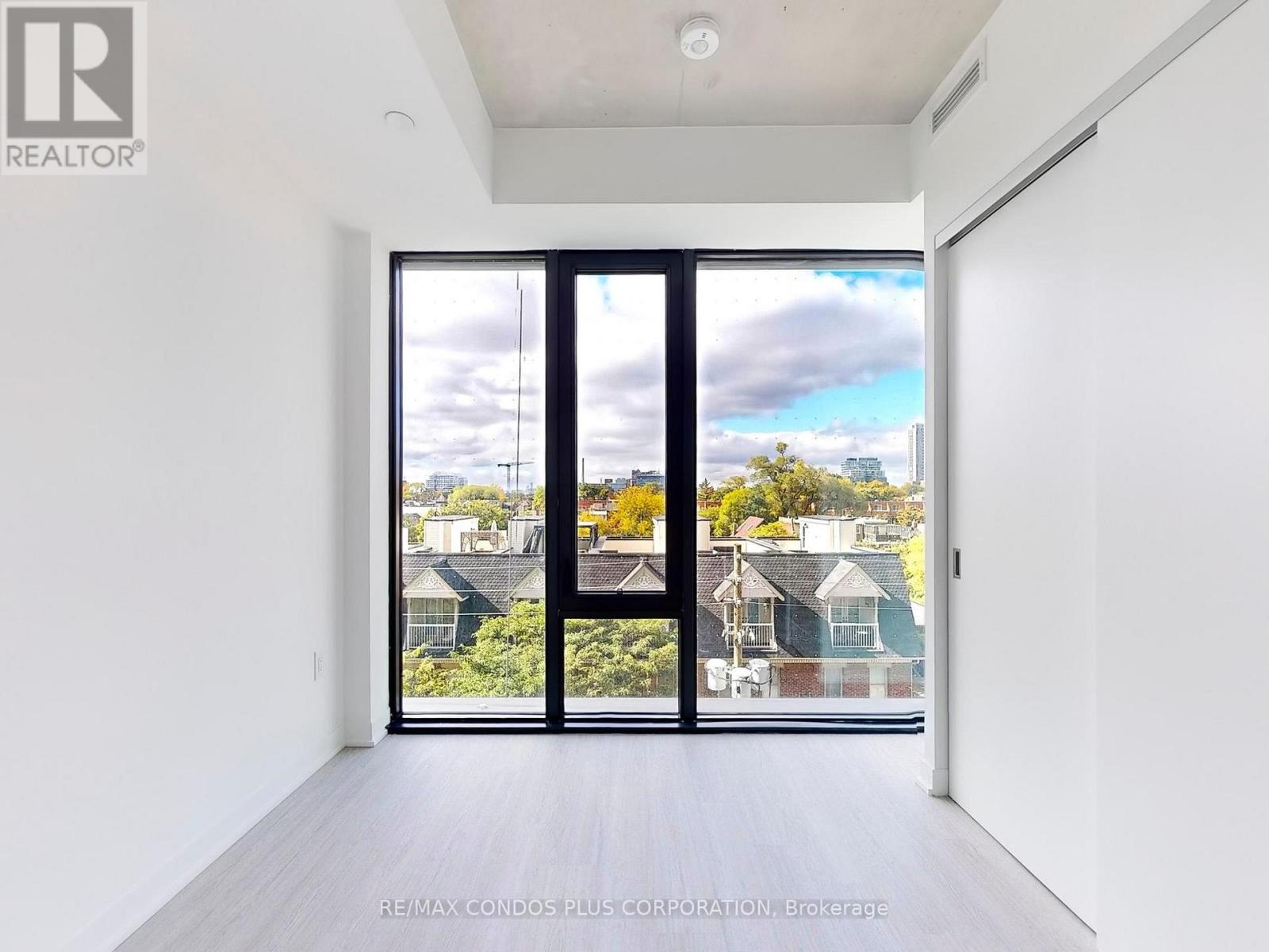 420 - 195 Mccaul Street, Toronto, Ontario  M5T 1W6 - Photo 17 - C12487145