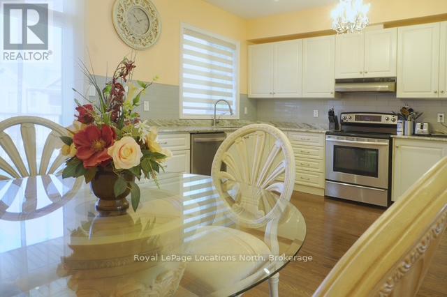 11 Wally Drive, Wasaga Beach, Ontario  L9Z 0E4 - Photo 8 - S12437483