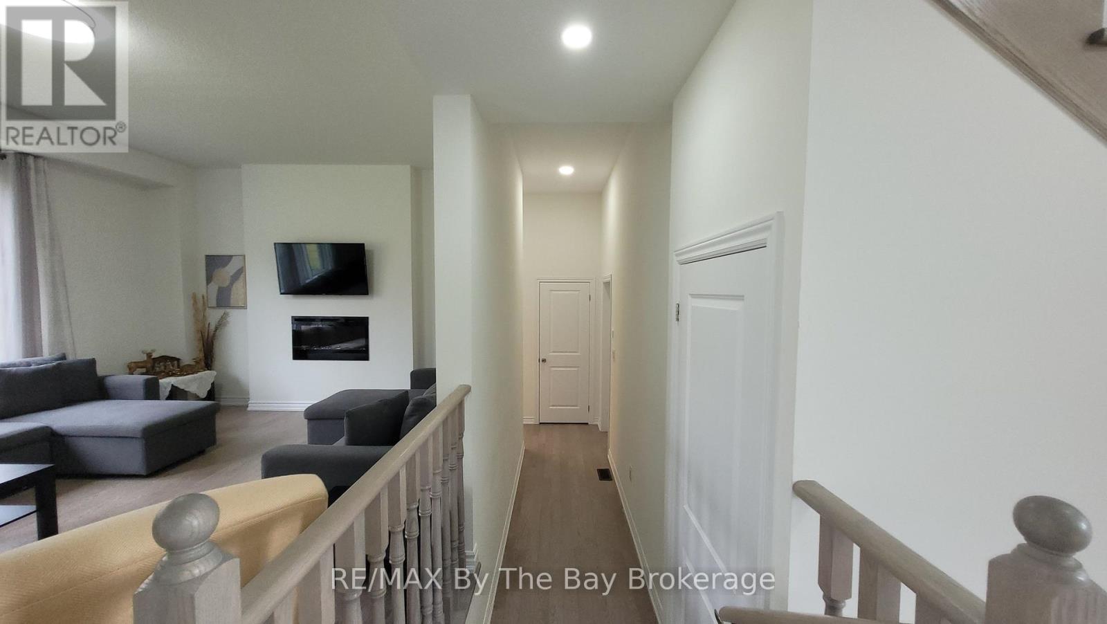 172 Rosanne Circle, Wasaga Beach, Ontario  L9Z 0N1 - Photo 17 - S12478851