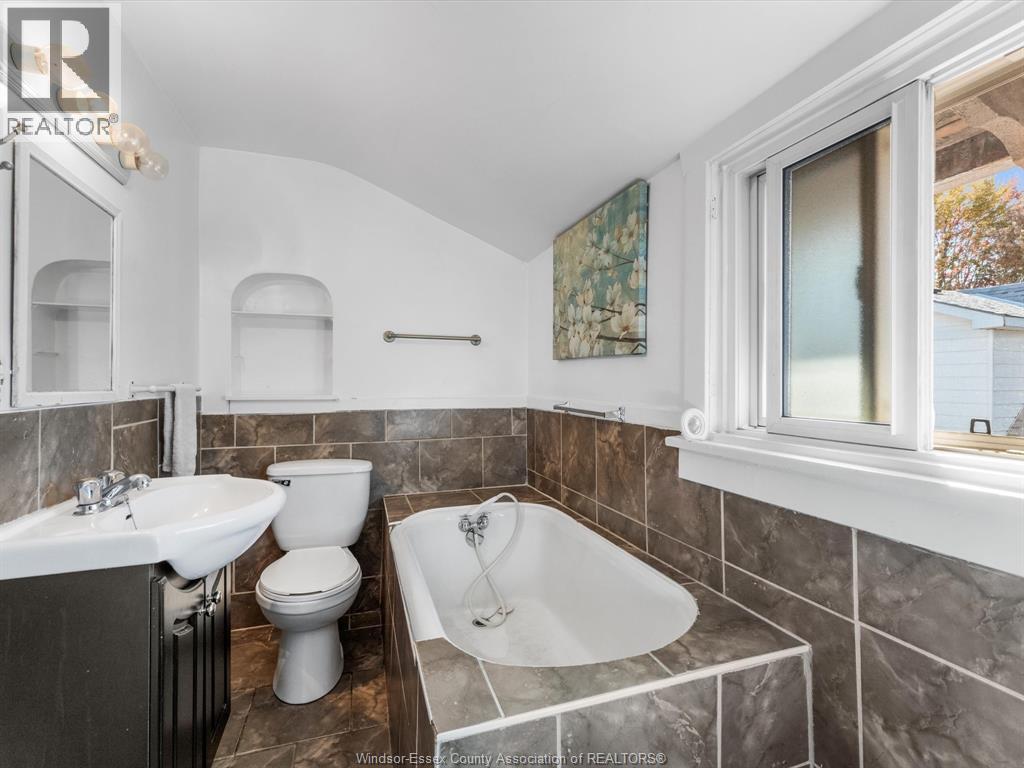 46 Wilson Avenue, Chatham, Ontario  N7L 1K7 - Photo 18 - 25027426