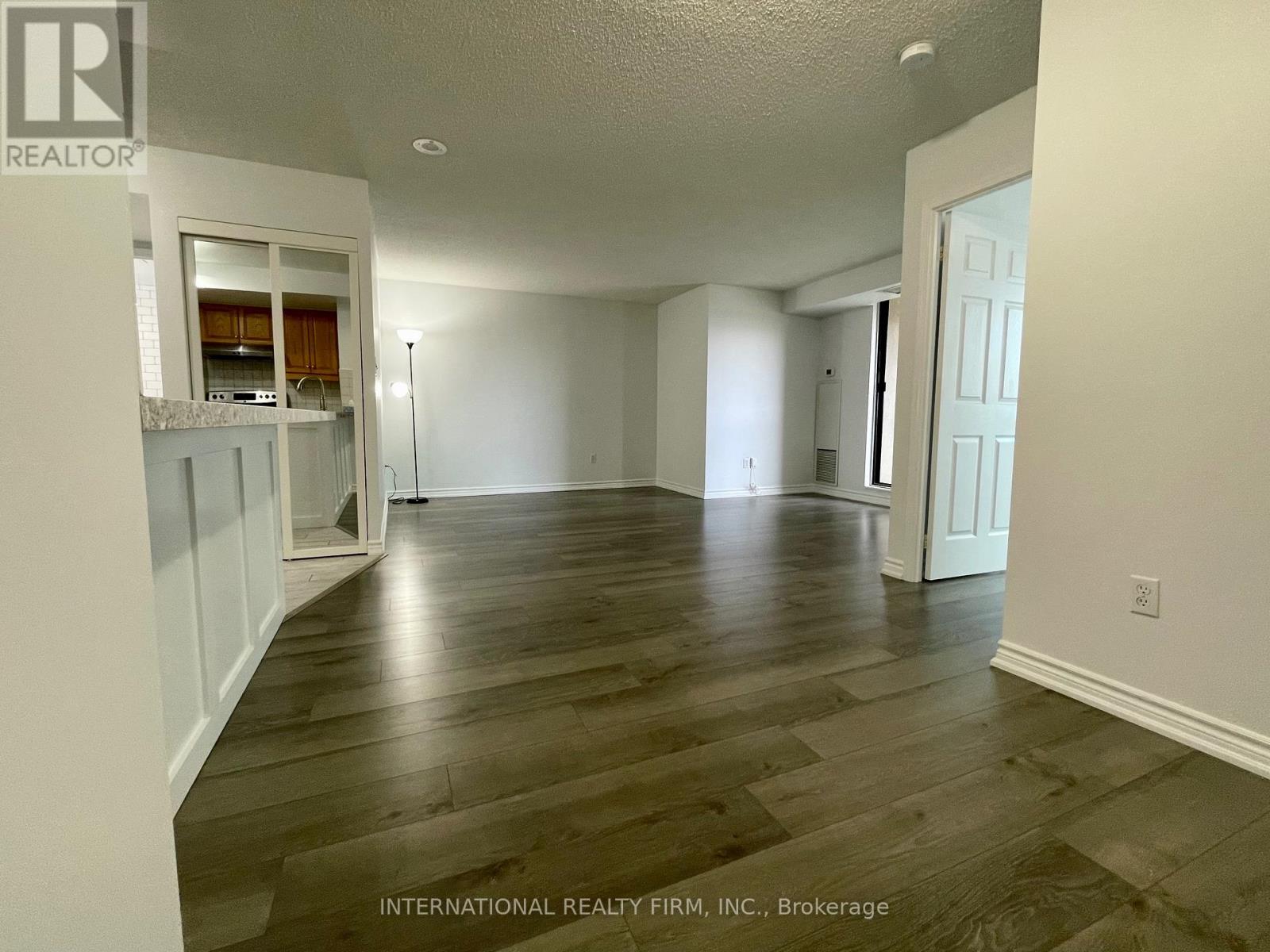 709 - 7 Lorraine Drive, Toronto, Ontario  M2N 7H2 - Photo 7 - C12312293